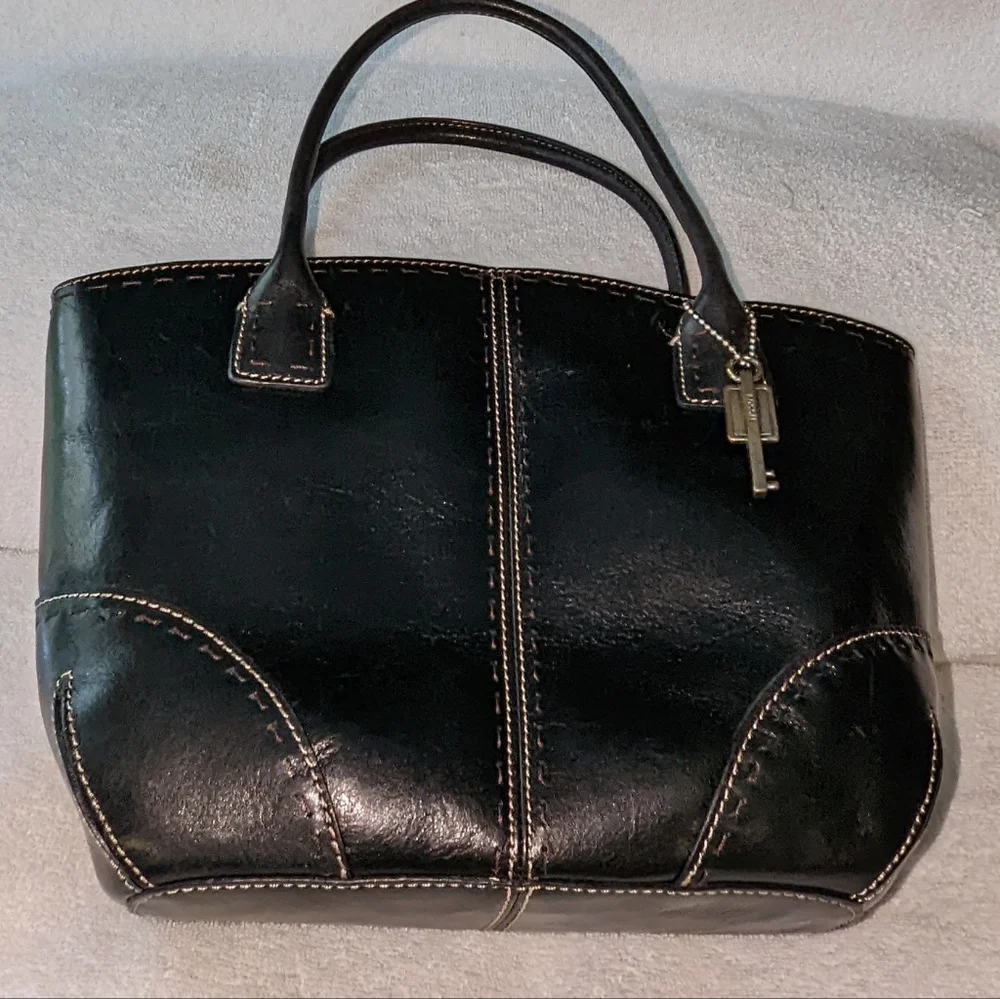 Fossil Sedona small black leather satchel bag.